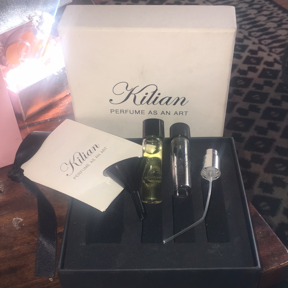 Kilian Intoxicated 7.5ml travel spray in box with extra fillable bottle & funnel